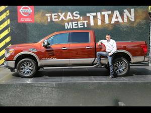 Nissan Titan XD 2016 dispone de 555 libras-pie de torque