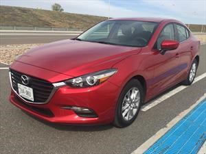 Mazda 3 2017 llega a México desde $265,900 pesos