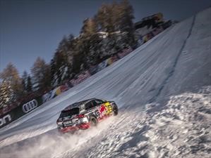 Milagro sobre hielo: Tremenda trepada del Audi e-tron en una pista de esquí