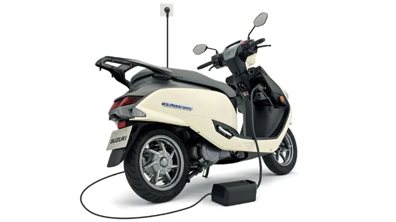 Suzuki e-Address: se presenta el primer scooter eléctrico de la marca