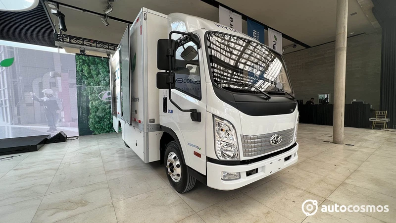 Hyundai da un importante paso en el segmento de camiones con el ZEDO 300EV eléctrico
