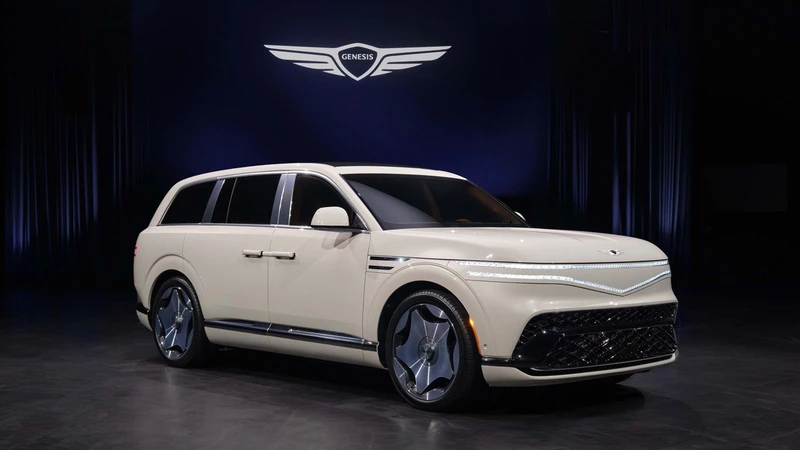 Genesis presentó su nuevo buque insignia GV90
