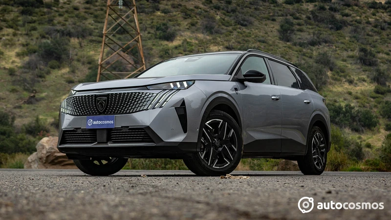 Test Drive Peugeot 5008 GT, gran apuesta familiar con foco en consumo, diseño y tecnología