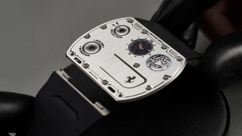 Bien fino: RM UP-01 Ferrari, el reloj mecánico más delgado del mundo