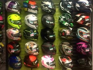 9 consejos para el uso y la compra de un casco para motocicleta