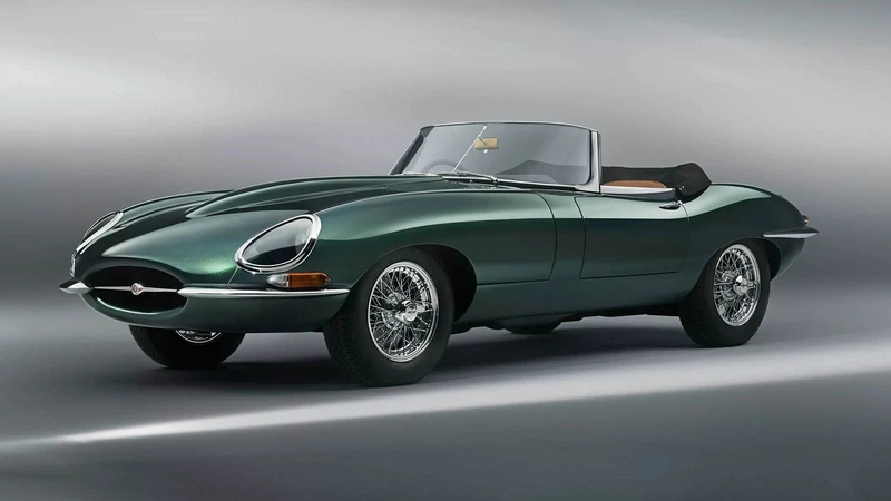 Jaguar construye dos nuevos E-Type tras 50 años