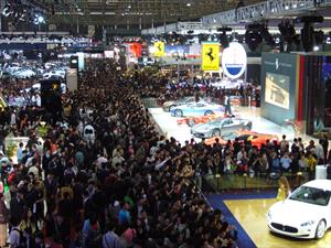 El Auto Show de Shanghai 2015 prohibe la entrada a niños