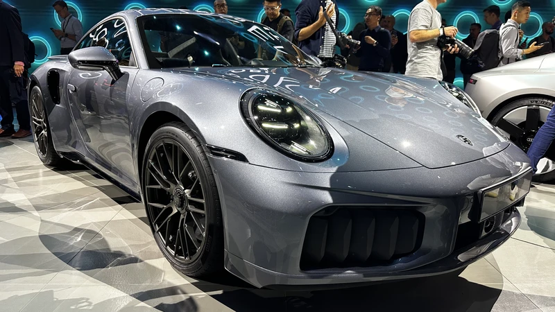 Nuevo Porsche 911 Turbo S: un biturbo híbrido de otro nivel