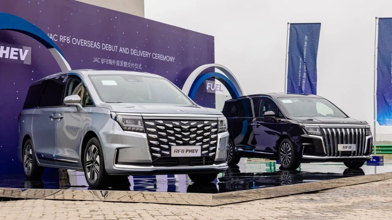 ¡Confirmado! JAC RF8 2026 llegará a México y esto es todo lo que sabemos de la nueva minivan de lujo