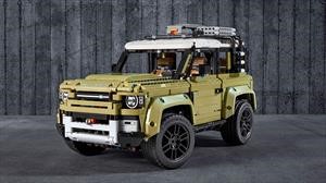 El Land Rover Defender 2020 by Lego