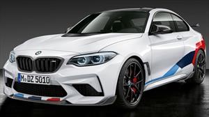 BMW M2 Competition porta nuevo traje de carreras marca M Performance