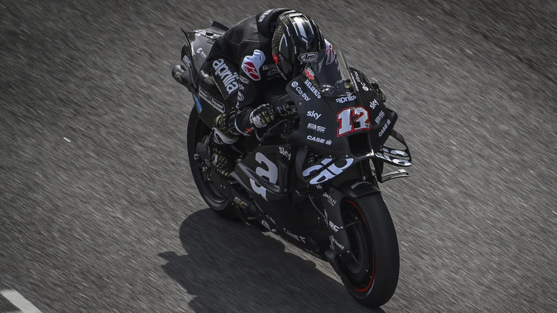 Aprilia RS-GP24 para MotoGP supera las primeras pruebas en pista
