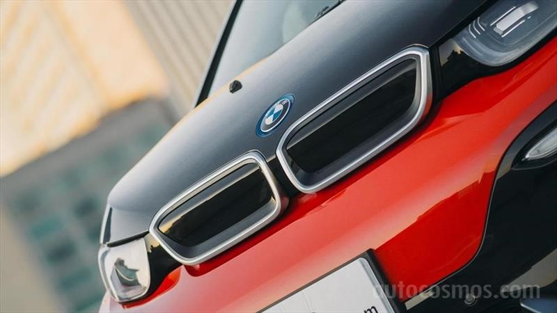 Autos y SUVs eléctricos de BMW tendrán una autonomía superior