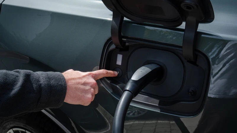 Volvo México ya vende el adaptador de carga NACS