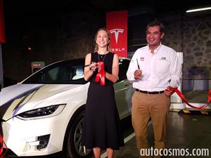Tesla inaugura su primer súper cargador en México