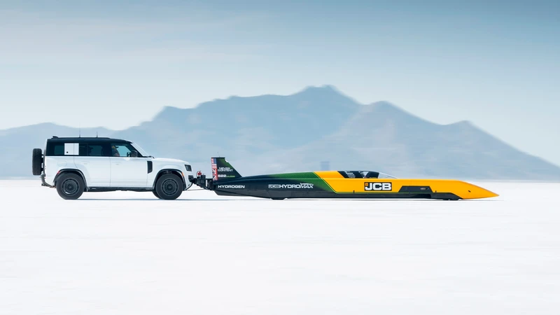 Defender Octa impulsa al JCB Hydromax a récord mundial de velocidad con hidrógeno