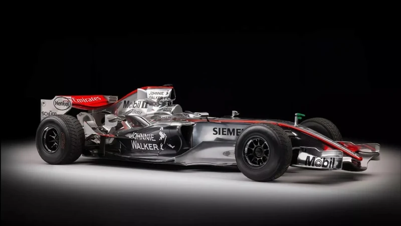 McLaren-Mercedes MP4-21 de Fórmula 1 que condujo Hamilton y Montoya entra a subasta