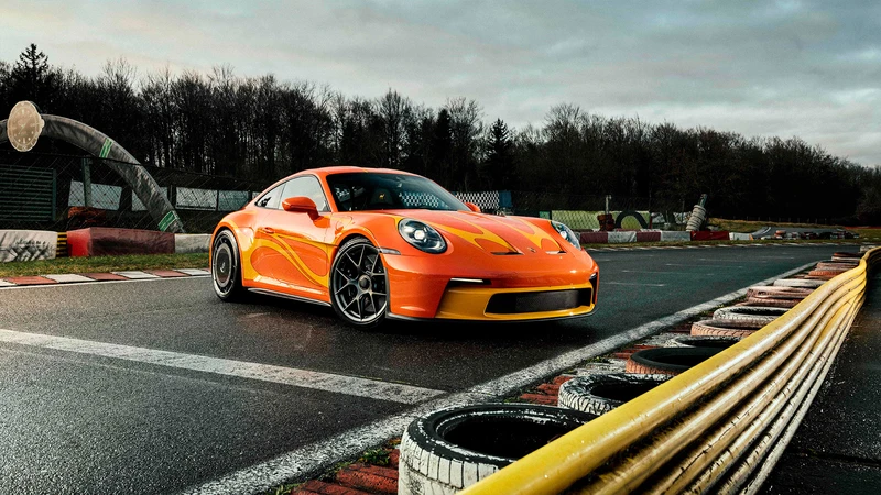 Porsche 911 S/T Sonderwunsch revive leyenda del Camel GT Challenge