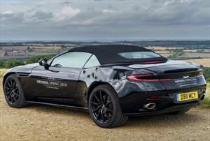 Aston Martin adelante el look de su futuro descapotable