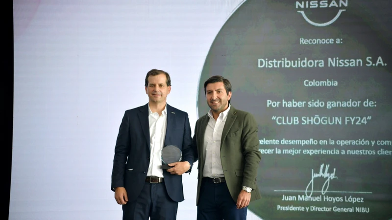 Nissan Latinoamérica entrega a Dinissan el premio Club Shogun FY24