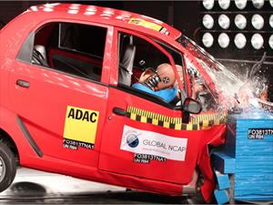 Prueba de choque del Tata Nano, el auto más económico del mundo