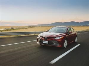 Toyota Camry Híbrido 2019 a prueba, eficiencia sin sacrificar emoción