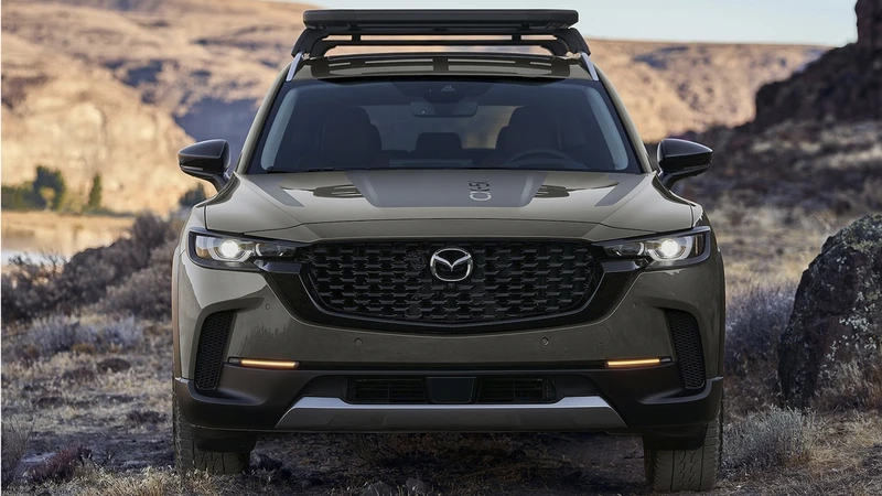 ¡Confirmado! La Mazda CX-50  actual y CX-5 de nueva generación tendrán versiones híbridas