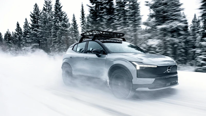 Volvo EX30 Cross Country: doble motor para el súper ventas eléctrico
