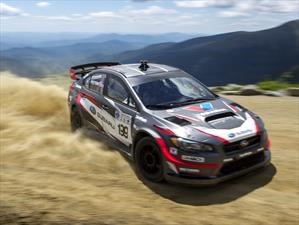 Subaru se impone en famosa competencia de ascenso de montaña