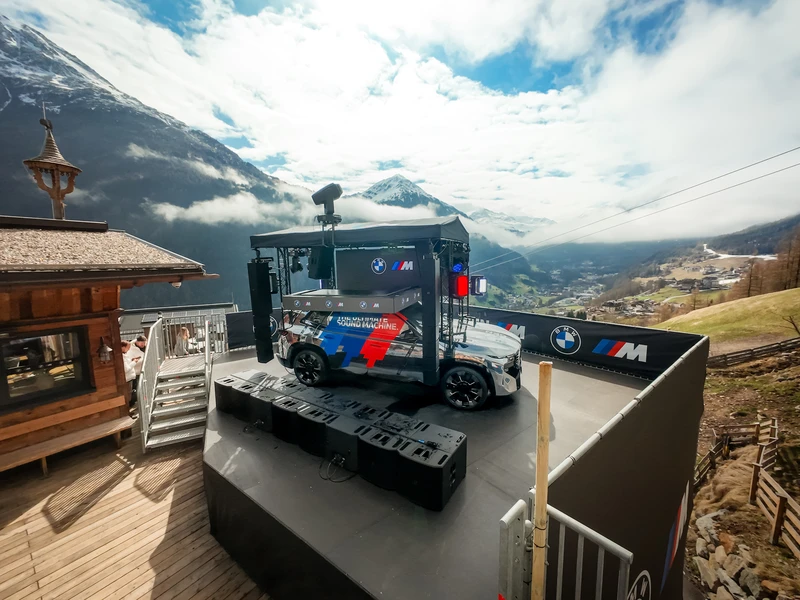 BMW XM Soundmachine convierte al SUV híbrido en una cabina DJ móvil