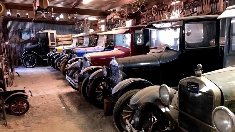 Descubren en una granja abandonada una de las mejores colecciones del Ford Model T y Model A