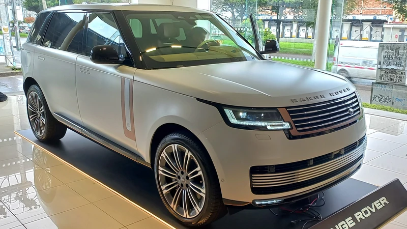 Range Rover SV, de lo más lujoso, tecnológico y refinado que llega a Colombia