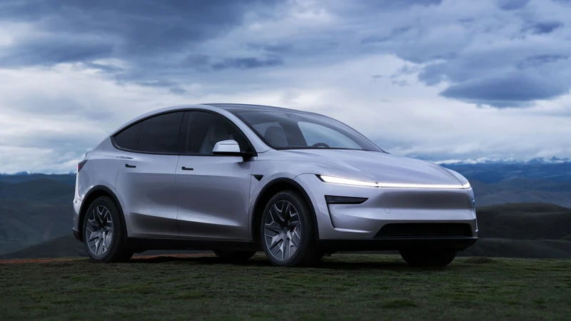 Tesla Model YL llega a EE. UU. con seis plazas, mayor autonomía y más espacio