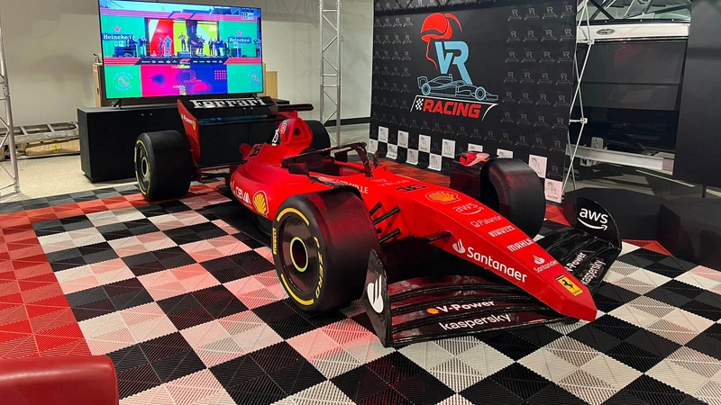 Mall Sport inaugura un simulador de realidad virtual de F1