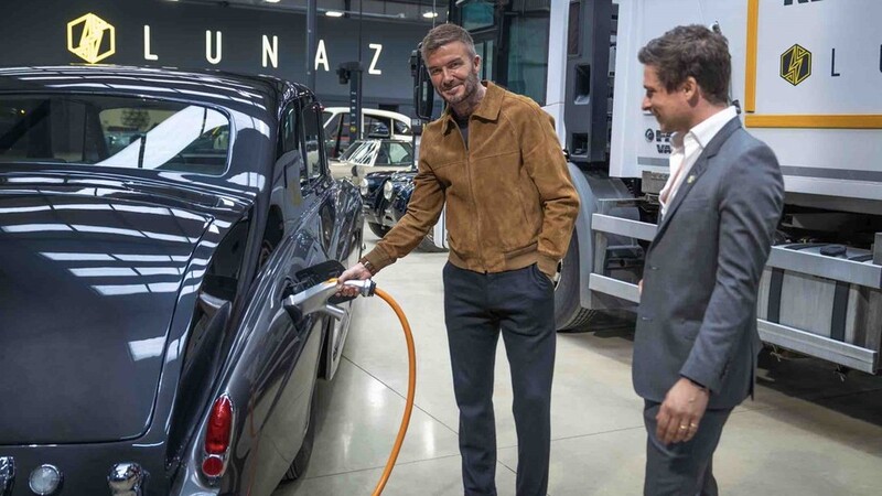 David Beckham es ahora inversionista de la industria automotriz eléctrica