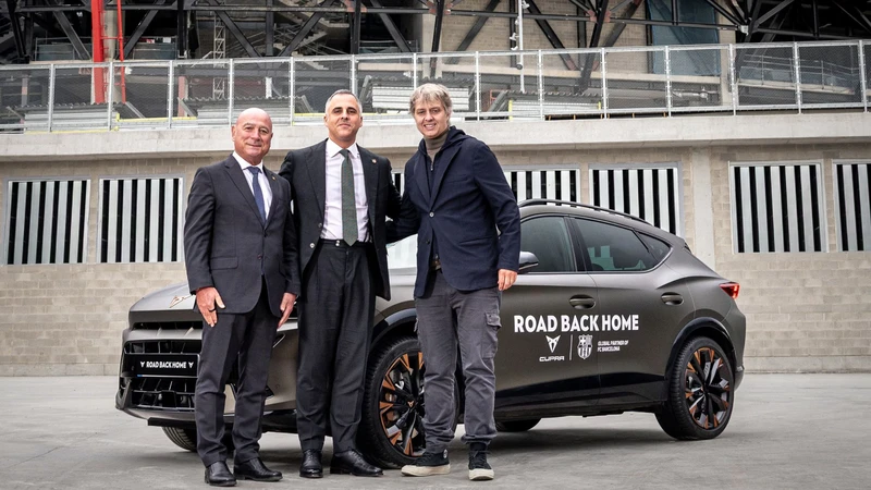 Cupra lanza la Formentor e-Hybrid para celebrar regreso del Barça al Spotify Camp Nou