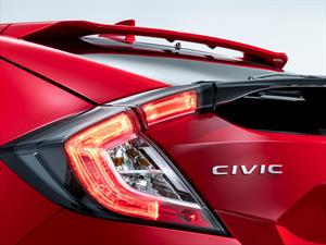 Honda presenta el Civic hatcback en el Salón del Automóvil De París