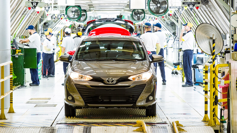 Toyota suspende la fabricación del Yaris, Etios y Corolla Cross por falta de componentes