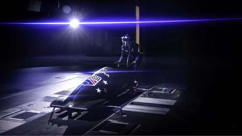 Atletas olímpicos entrenan en el túnel de viento de Honda