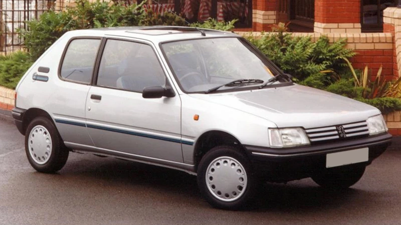 Historia: Los 40 años del Peugeot 205