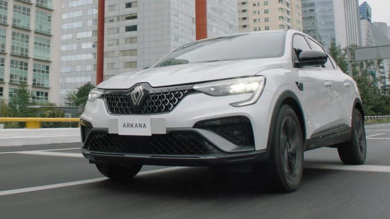 Renault Arkana 2025 llega a México, conoce precio y versiones del nuevo crossover con alma de coupé