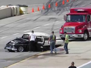 Video: aparatoso choque de un Chevrolet Bel Air y el piloto sale caminando