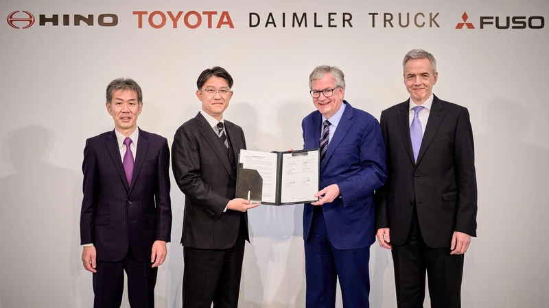 Daimler y Toyota quedan de acuerdo en fusionar Mitsubishi Fuso e Hino