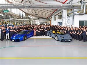 Lamborghini fabrica 8,000 unidades del Aventador
