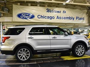 La planta de Ford en Chicago da la bienvenida al Explorer 2016