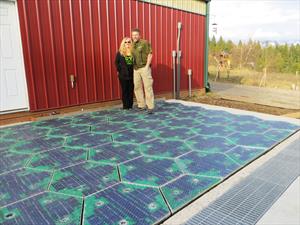 Paneles solares en el piso de tu garage