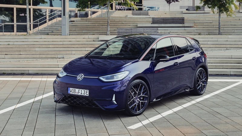 VW ID.3 GTX Fire+Ice aterriza en Europa con una producción limitada a 1,990 unidades