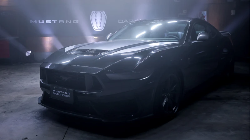 El Ford Mustang Dark Horse hizo su debut público en Argentina