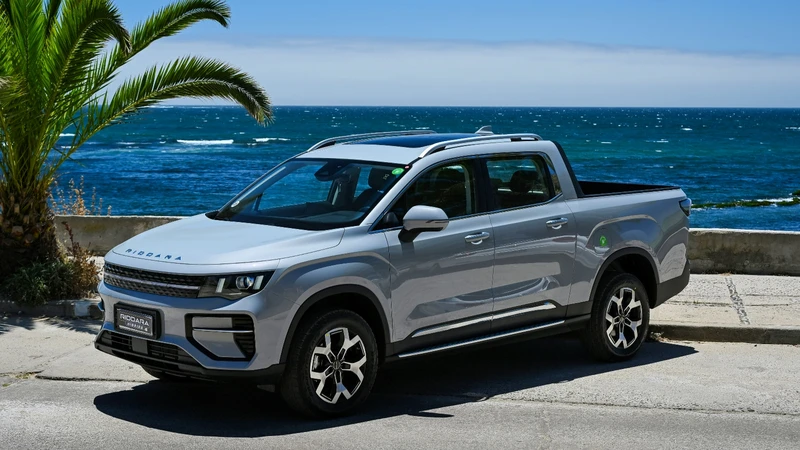 Riddara amplía la gama de su pick-up en Chile con versiones PHEV