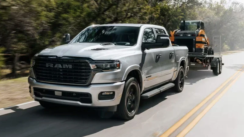 Ram 1500 Laramie Night Edition 2026 llega a México, con imagen deportiva y 420 HP, este es su precio